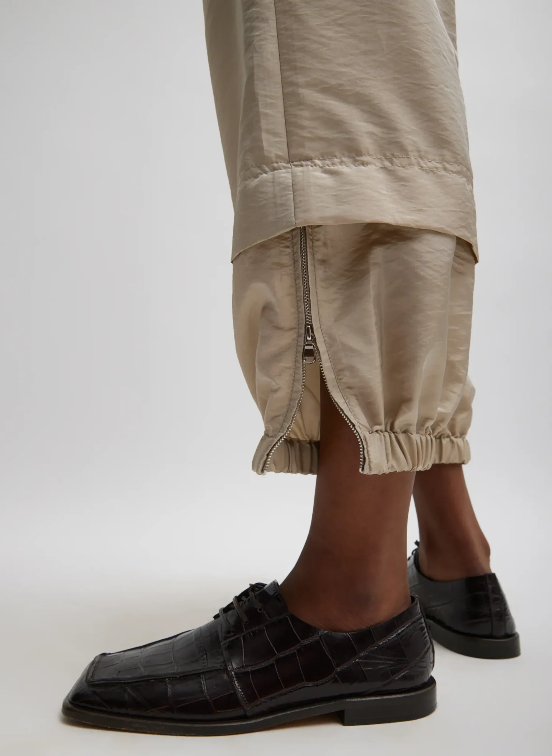 Online Tibi Crispy Nylon Wilt Pull On Jogger Desert Sand
