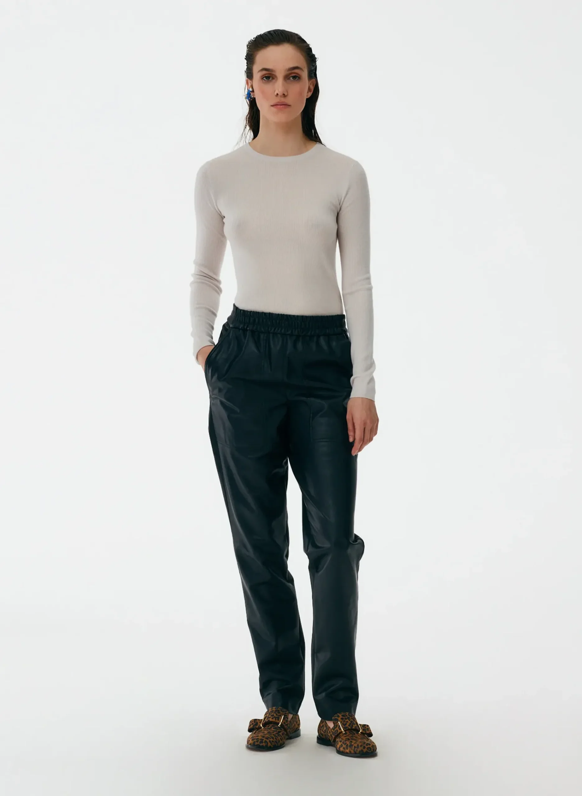New Tibi Feather Weight Ribbed Crewneck Pullover Sweater Stone