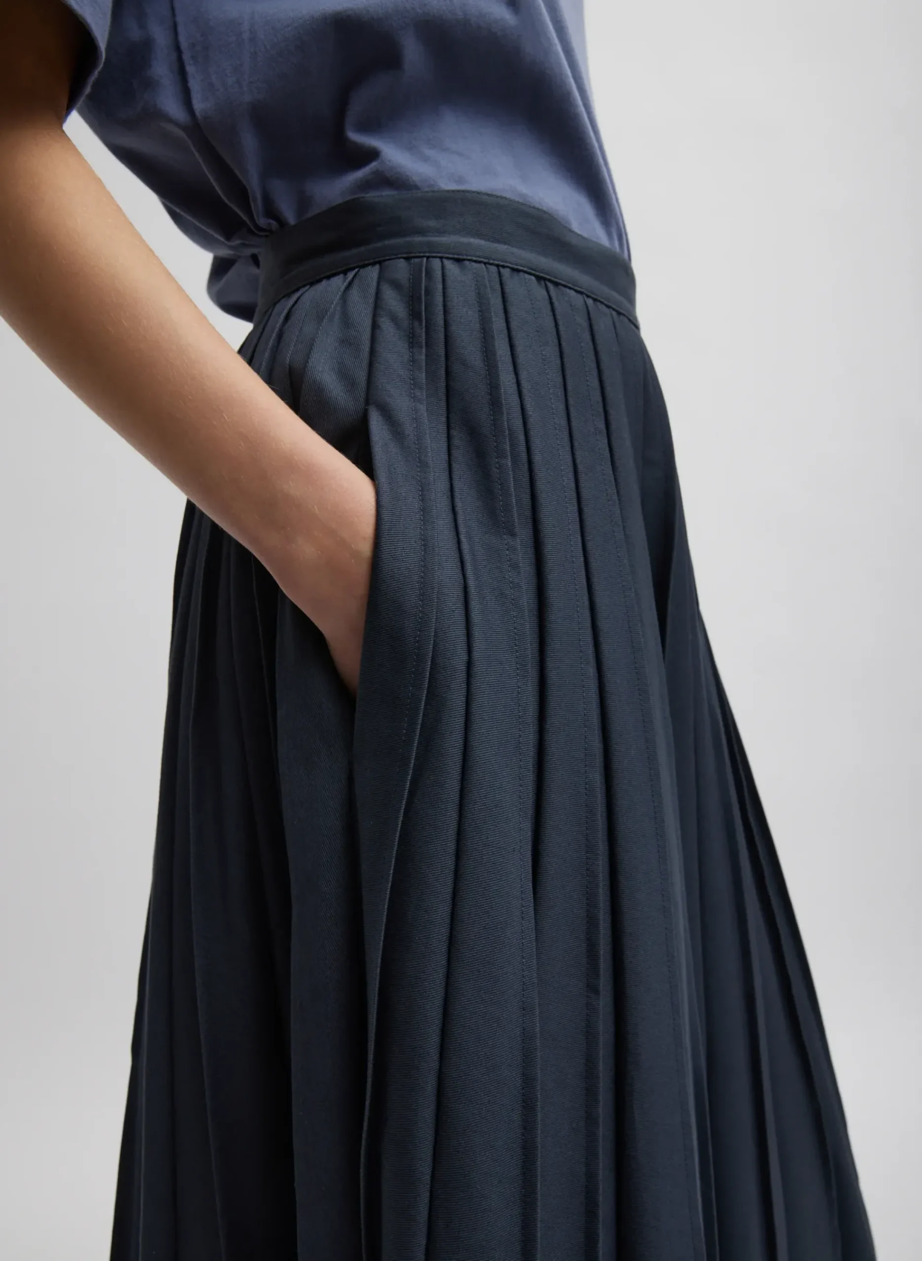 Discount Tibi Oliver Cotton Stretch Tricotine Pintucked Skirt Slate Blue